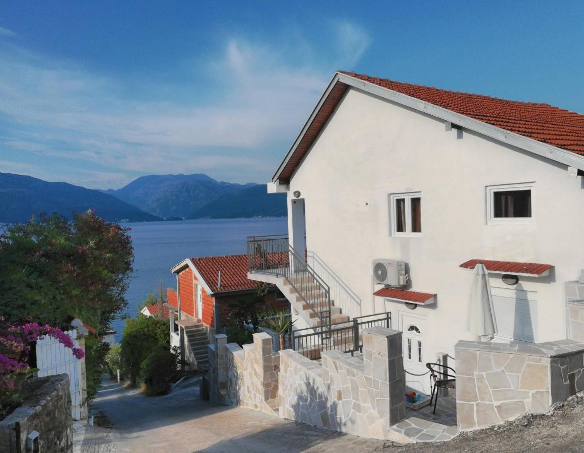 Apartments Obradovic Krasići Zewnętrze zdjęcie