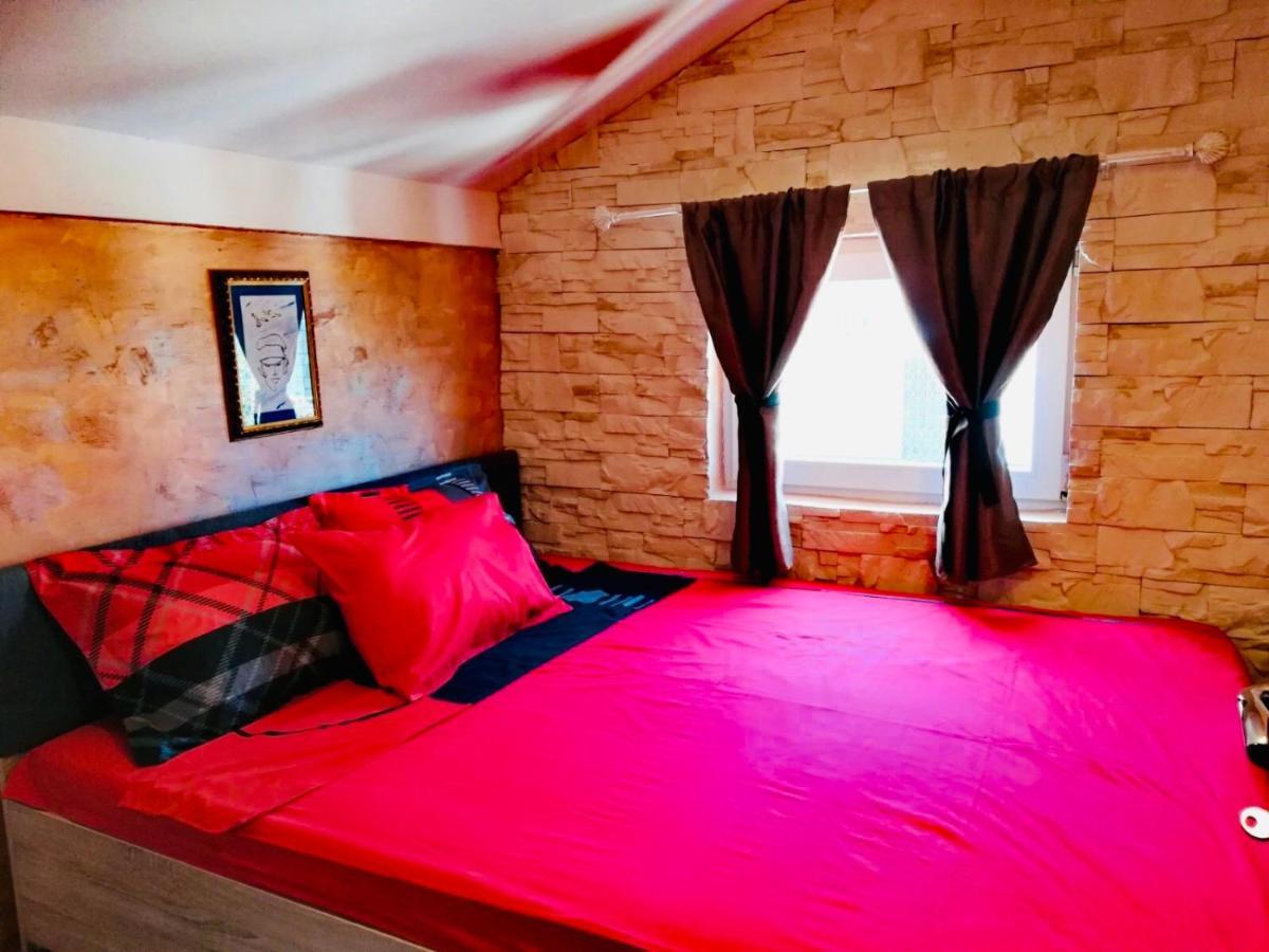 Apartments Obradovic Krasići Zewnętrze zdjęcie