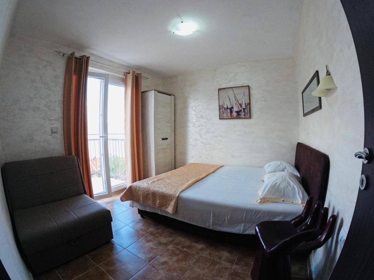 Apartments Obradovic Krasići Zewnętrze zdjęcie