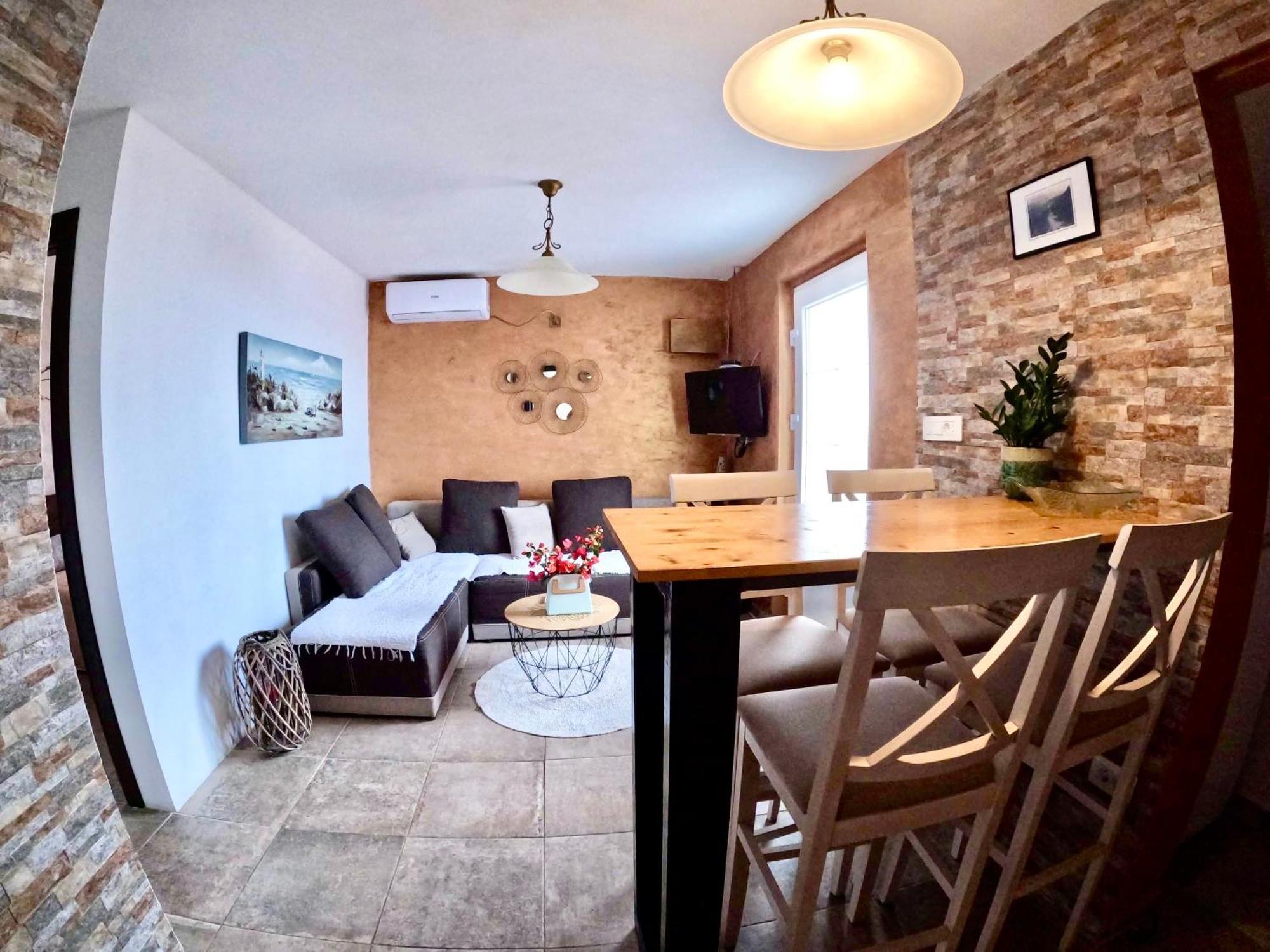 Apartments Obradovic Krasići Zewnętrze zdjęcie